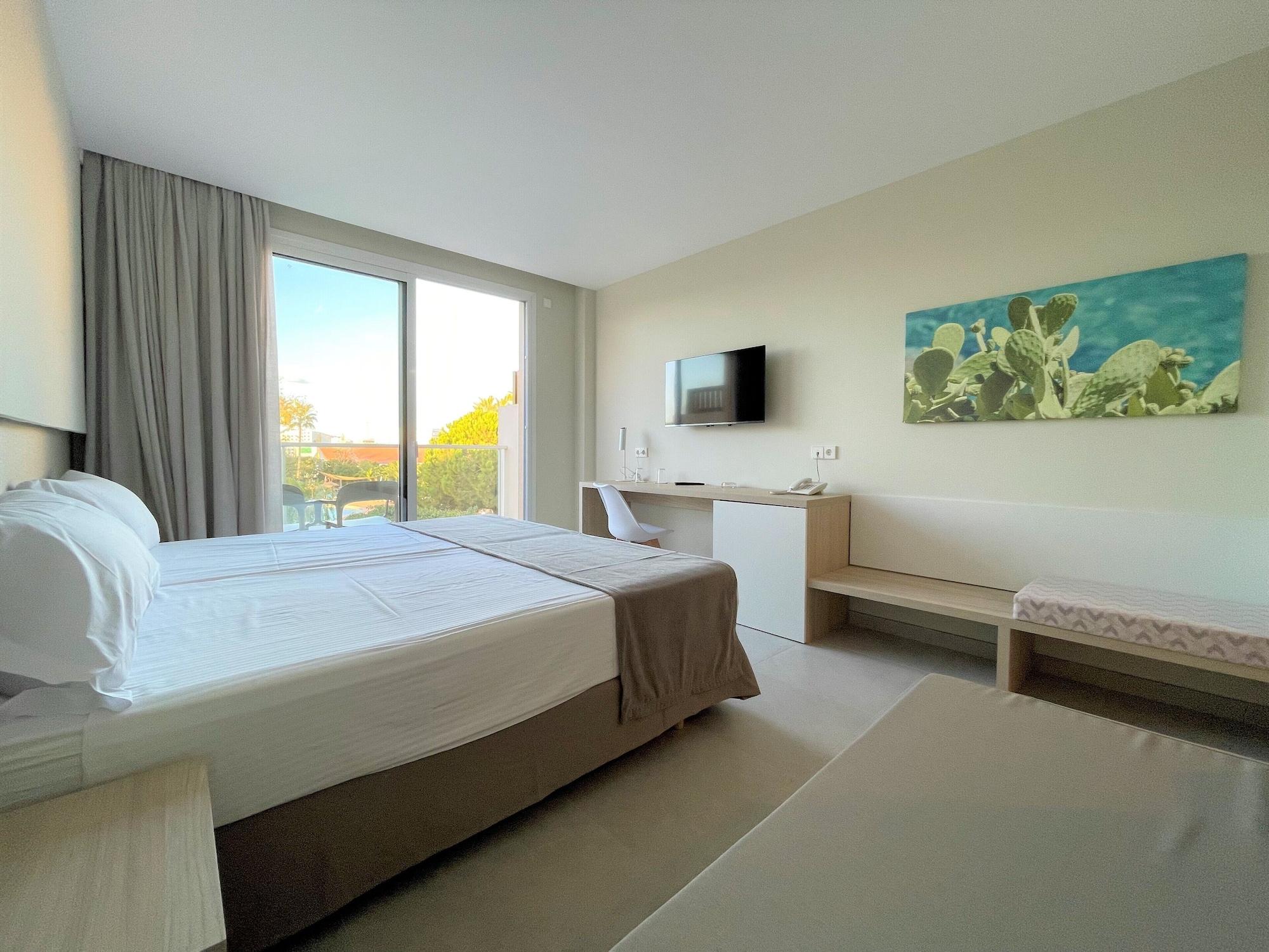 Garbi Cala Millor Hotel Cala Millor  Exterior photo